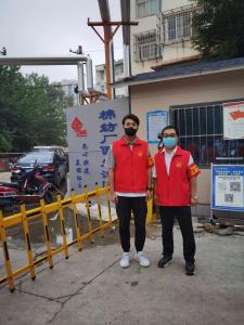 市文旅集團一線戰“疫”之：“帥飛了”組合秒變“救火勇士”，“暖心”大白全心全意為居民服務